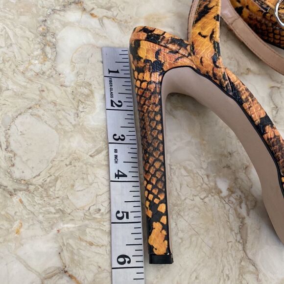 Steve Madden Snakeskin Platform Ankle Strap Heels - As New - Picture 7 of 13